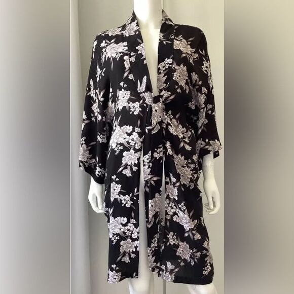 Spiritual Gangster Maya Kimono One Size Floral Robe - Picture 4 of 11